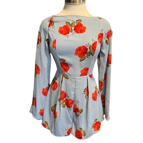 URBAN OUTFITTERS Heaven Floral Lace-Up-Back Romper SIZE S NWT - Picture 2 of 8